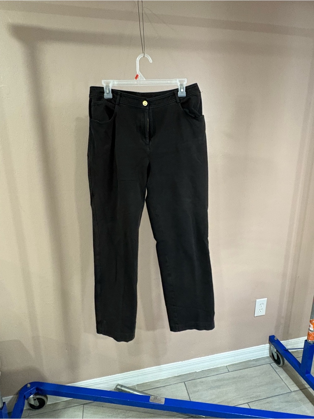 #1 St. John’s women’s pants size 10 made USA off imPorter fabric Good condition